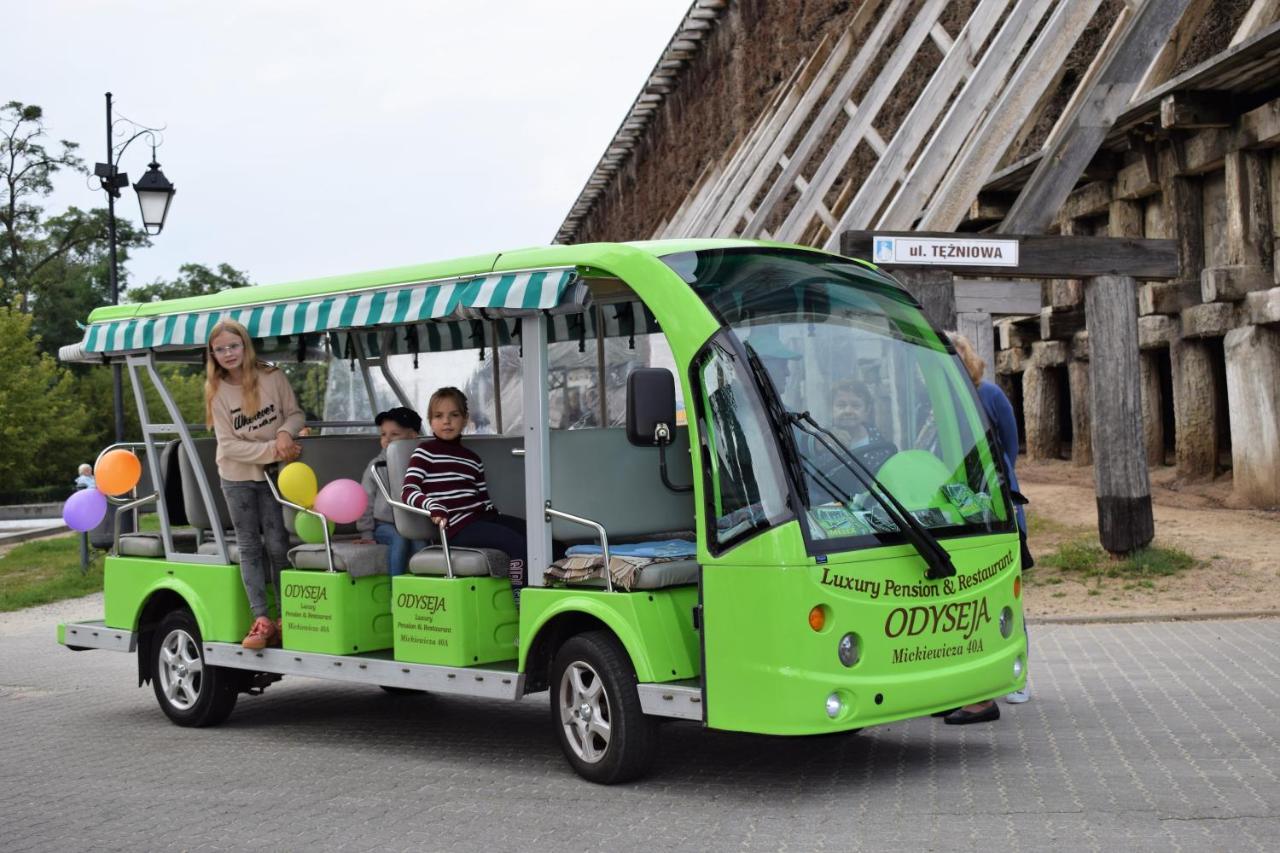 Boutique Odyseja & Spa Цехоцинек Экстерьер фото The Odisey electric shuttle bus