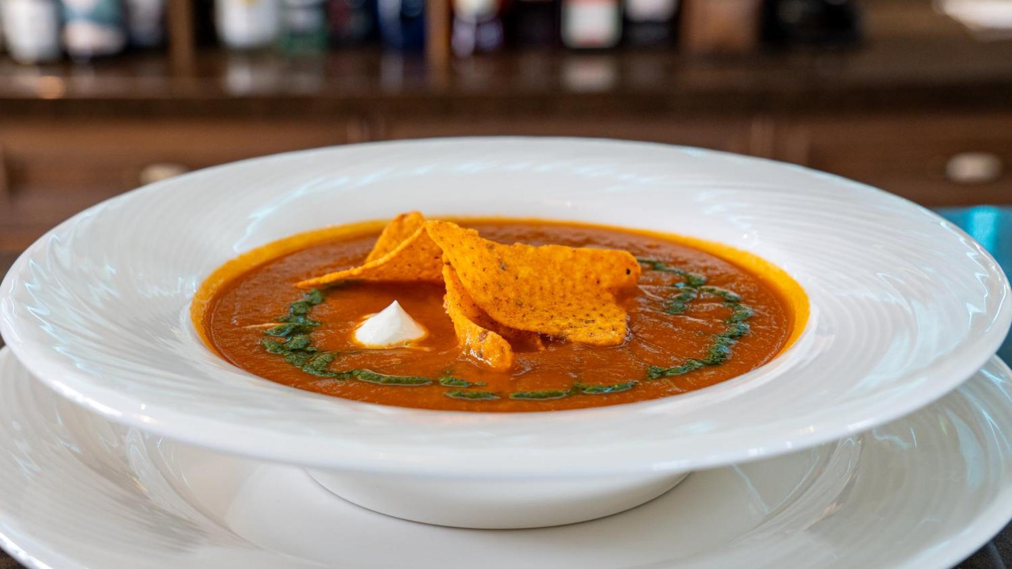 Boutique Odyseja & Spa Цехоцинек Экстерьер фото A bowl of tortilla soup