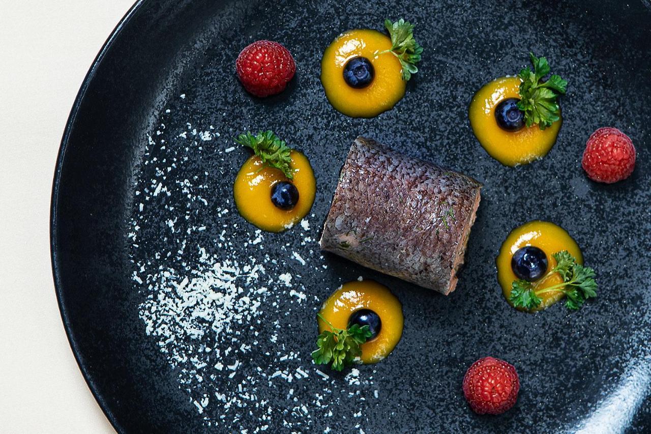 Boutique Odyseja & Spa Цехоцинек Экстерьер фото A dessert